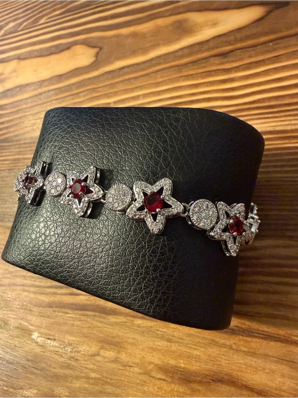 Silver Red Star Crystal Link Bracelet - Silver Tone S-Steel